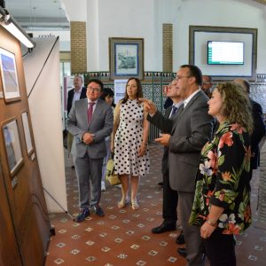 l Ayuntamiento apoya la presentación de la exposición ‘Caminos de Hierro’ en la estación de tren de Toledo
