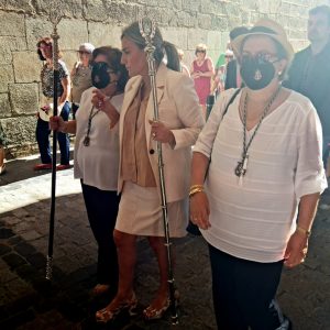 a alcaldesa acompaña a la Cofradía de la Virgen de la Esperanza de San Cipriano