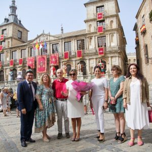 ilagros Tolón: “Disfrutemos de este Corpus y de esa procesión única en el mundo que como toledanos y toledanas nos enorgullece”