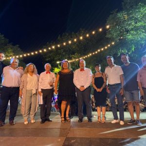 l Gobierno municipal, presente en la apertura de las fiestas de Azucaica