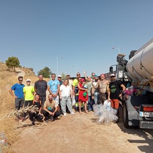 l Ayuntamiento y ARBA Toledo vuelven a celebrar en la Fuente del Moro una jornada de riego respaldada por numerosos vecinos