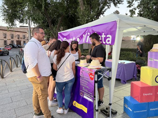 Punto Violeta Feria Agosto (1)