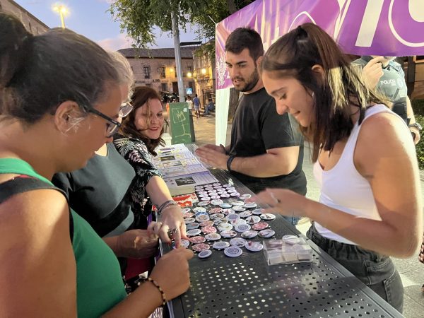 Punto Violeta Feria Agosto (2)