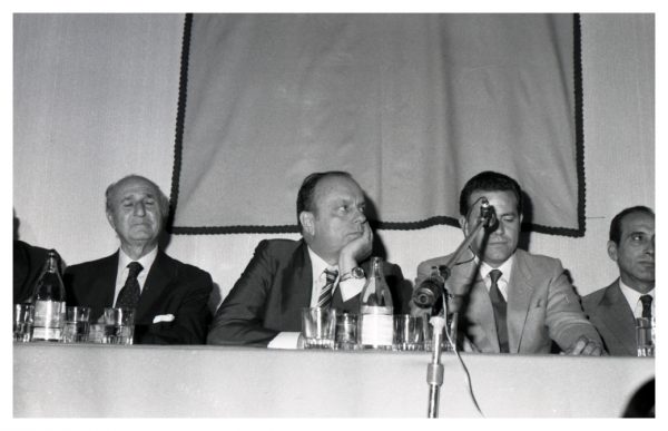 2-10 - Mitin electoral de Manuel Fraga en el Teatro de Rojas_1982-09-24