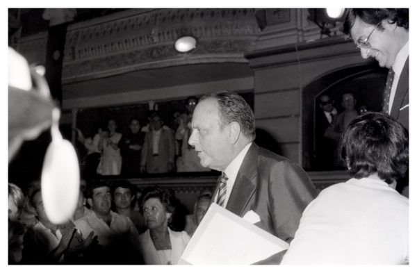 2-11 - Mitin electoral de Manuel Fraga en el Teatro de Rojas_1982-09-24