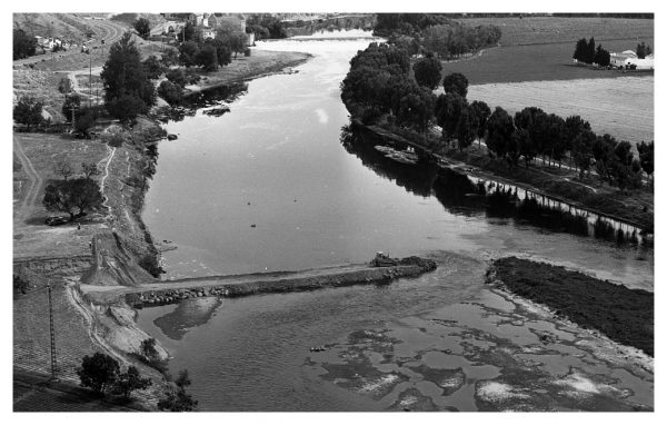 4-27 - Construcción del puente de Azarquiel