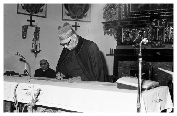 5-03 - Apertura del proceso de beatificación del cardenal Sancha_1982-11-19