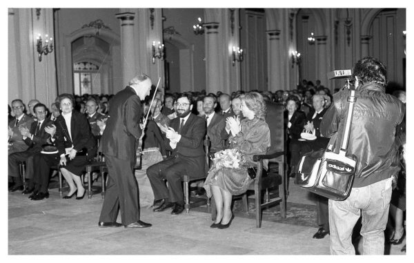 5-07 - Concierto del violinista Yehudi Menuhin en la Academia de Infantería_1984-04-09