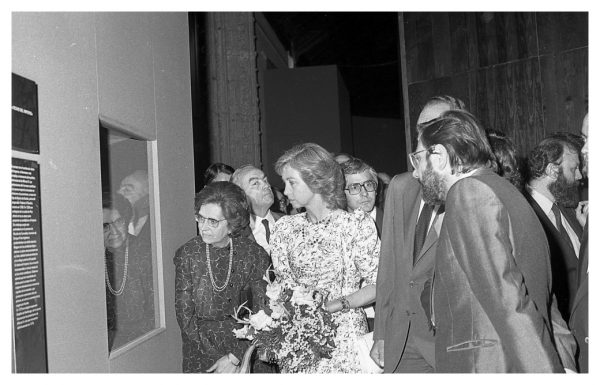 5-12 - Inauguración de la exposición VII Centenario de la muerte de Alfonso X por los Reyes de España_1984-06-12