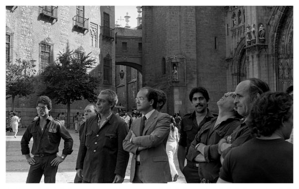 5-30 - Los bomberos prueban un nuevo brazo articulado en la plaza del Ayuntamiento