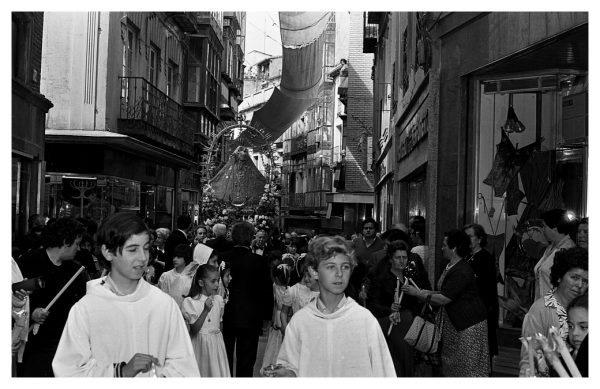 5-44 - Procesión de la Virgen de la Esperanza de San Cipriano_1982-06-01