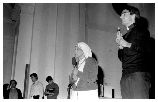5-52 - Visita de Teresa de Calcuta al Seminario Mayor San Ildefonso_1982-09-29