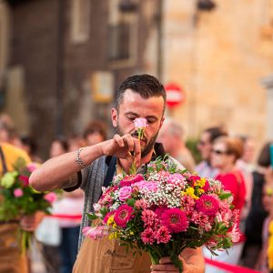 l Ayuntamiento impulsa la VII edición de ‘Mejor artesano florista’ que se celebra del 28 de septiembre al 1 de octubre