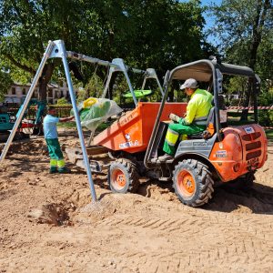 vanza la construcción de una nueva zona infantil con elementos inclusivos en el Parque del Crucero del barrio de San Antón