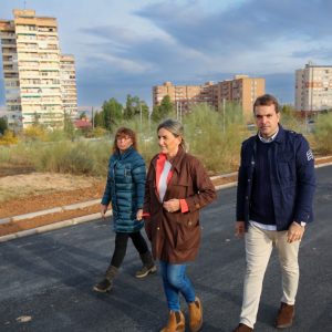 ilagros Tolón visita la ampliación de las instalaciones deportivas del Polígono que sumarán un circuito de cross y un skate park