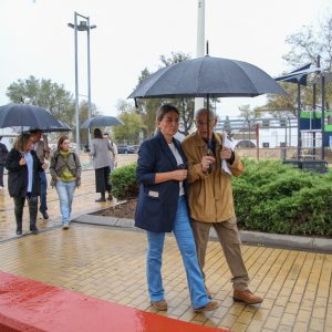 l Poblado Obrero recupera la plaza de La Calera con una nueva área infantil, elementos biosaludables y zona de picnic