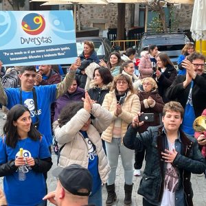 iversitas llena las calles del Casco para reivindicar, a ritmo de pasacalles, que todos seamos socialmente iguales