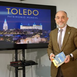 a panorámica nocturna más bonita del mundo, portada este año del calendario del Ayuntamiento para 2023