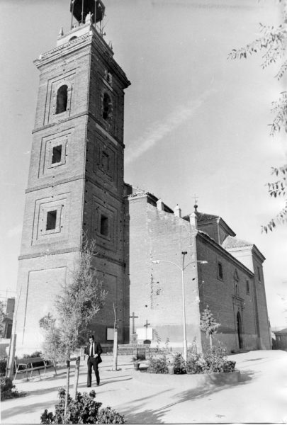 06 - 1985 ca._Cebolla_Iglesia parroquial de San Cipriano_Foto Carvajal