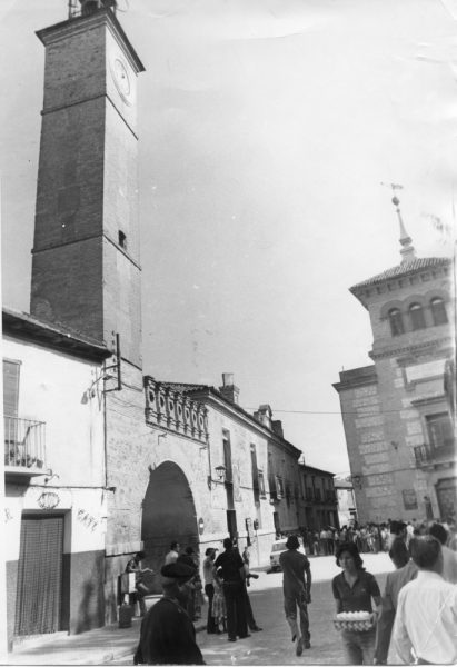 07 - 1978-09-20_Consuegra_Plaza de España y Ayuntamiento_Foto Carvajal