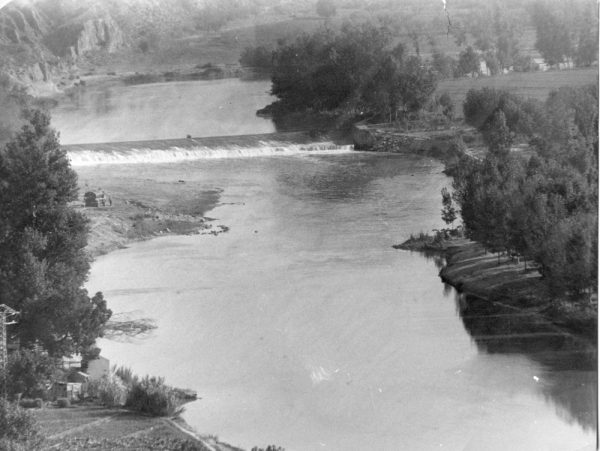 09 - 1976-09-08_El río Tajo a su paso por Toledo en el paraje de Safont_Foto Carvajal