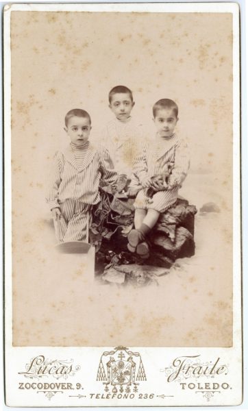 1-02_1892 - Retrato de los hermanos Milego Díaz - Foto Pedro Lucas Fraile