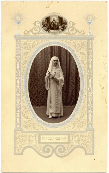 1-41_1932 - Retrato de una niña de Primera Comunión - Foto de Daniel Lucas Garijo