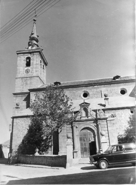 11 - 1985 ca._Cuerva_Iglesia de Santiago Apóstol_Foto Carvajal