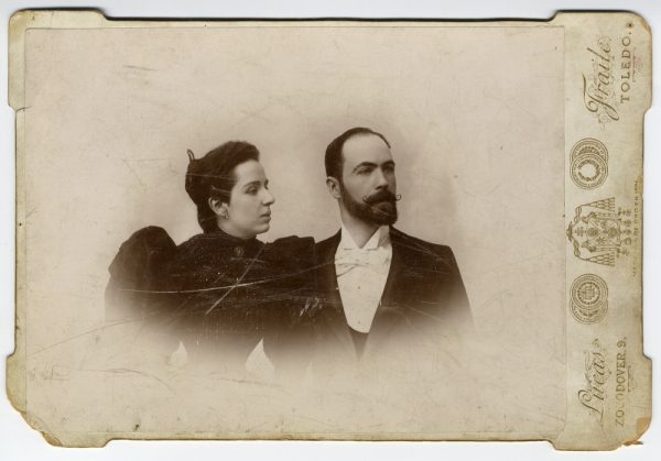 2-02_Hacia 1894-1895 - Retrato de una pareja - Foto de Pedro Lucas Fraile
