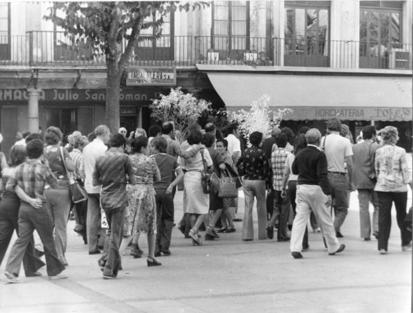 25 - 1976-09-08_Plaza de Zocodover_Foto Carvajal