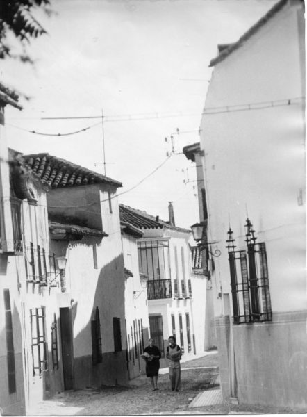 28 - 1987-09-14_Ocaña_ Una calle_Foto Carvajal