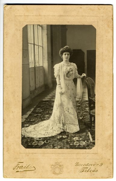 3-21_Hacia 1903-1904 - Retrato de una mujer - Foto de Emiliano Lucas Fraile
