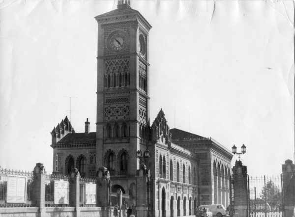 36 - 1976-09-08_Vista de la estación de Ferrocarril de Toledo_Foto Carvajal