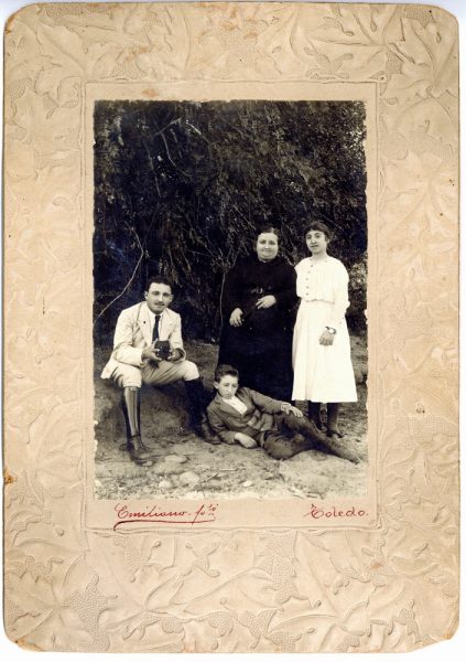 5-08_Hacia 1912-1914 - Retrato de una familia - Foto de Emiliano Lucas Fraile