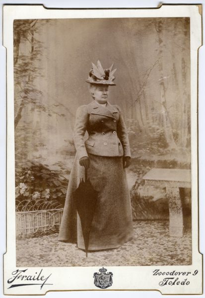 9-06_1913 - Retrato de la Infanta Isabel de Borbón, La Chata - Foto de Pedro Lucas Fraile