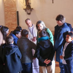 ilagros Tolón celebra la festividad de la Candelaria en el barrio de Azucaica y acompaña a la hermandad en los actos conmemorativos