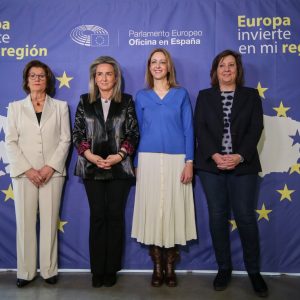 a alcaldesa participa en el seminario ‘Europa invierte en mi región’ y destaca los 20 millones de euros recibidos por Toledo