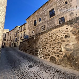 l Ayuntamiento finaliza las obras de reparación del muro de San Lorenzo y bajada del Barco