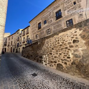 l Ayuntamiento finaliza las obras de reparación del muro de San Lorenzo y bajada del Barco