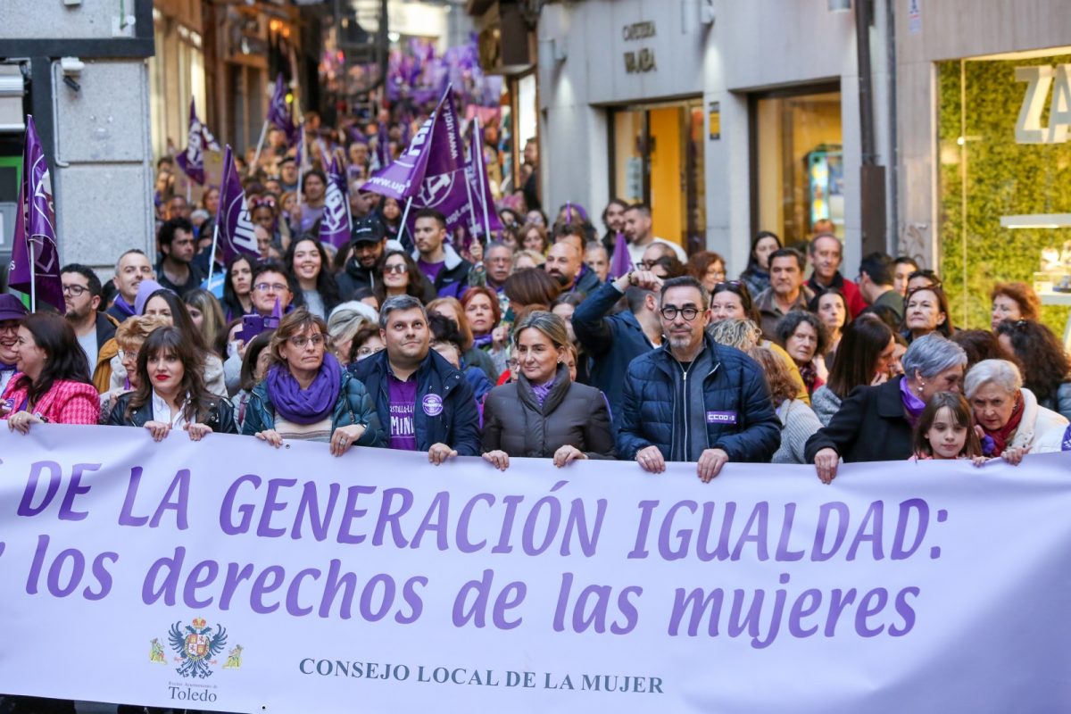 https://www.toledo.es/wp-content/uploads/2023/03/3517d37c-39e7-4629-afb2-3c5bae645682-1200x800.jpeg. Toledo sale a la calle en el Día Internacional de la Mujer para reivindicar una sociedad más igualitaria y libre de estereotipos
