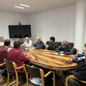 l Gobierno municipal se reúne con las asociaciones de vecinos para coordinar las fiestas de los barrios