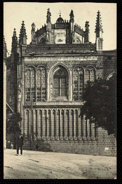 038_Toledo - Detalle fachada de San Juan de los Reyes = Tolède - Détail de la façade de Saint Jean des Rois