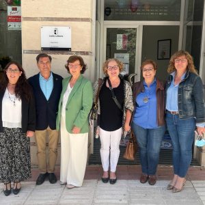 l Gobierno local conmemora el Día Mundial del Parkinson en compañía de familiares y afectados por la enfermedad en Toledo