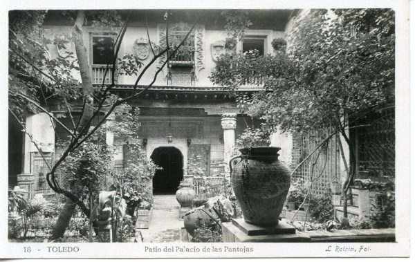 43 - Toledo - Patio del Palacio de las Pantojas