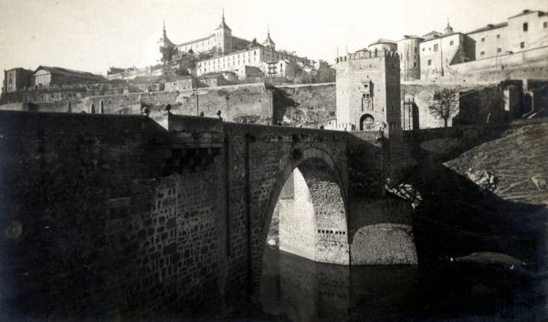 Toledo - Puente de Alcántara y Alcázar_Año 1932