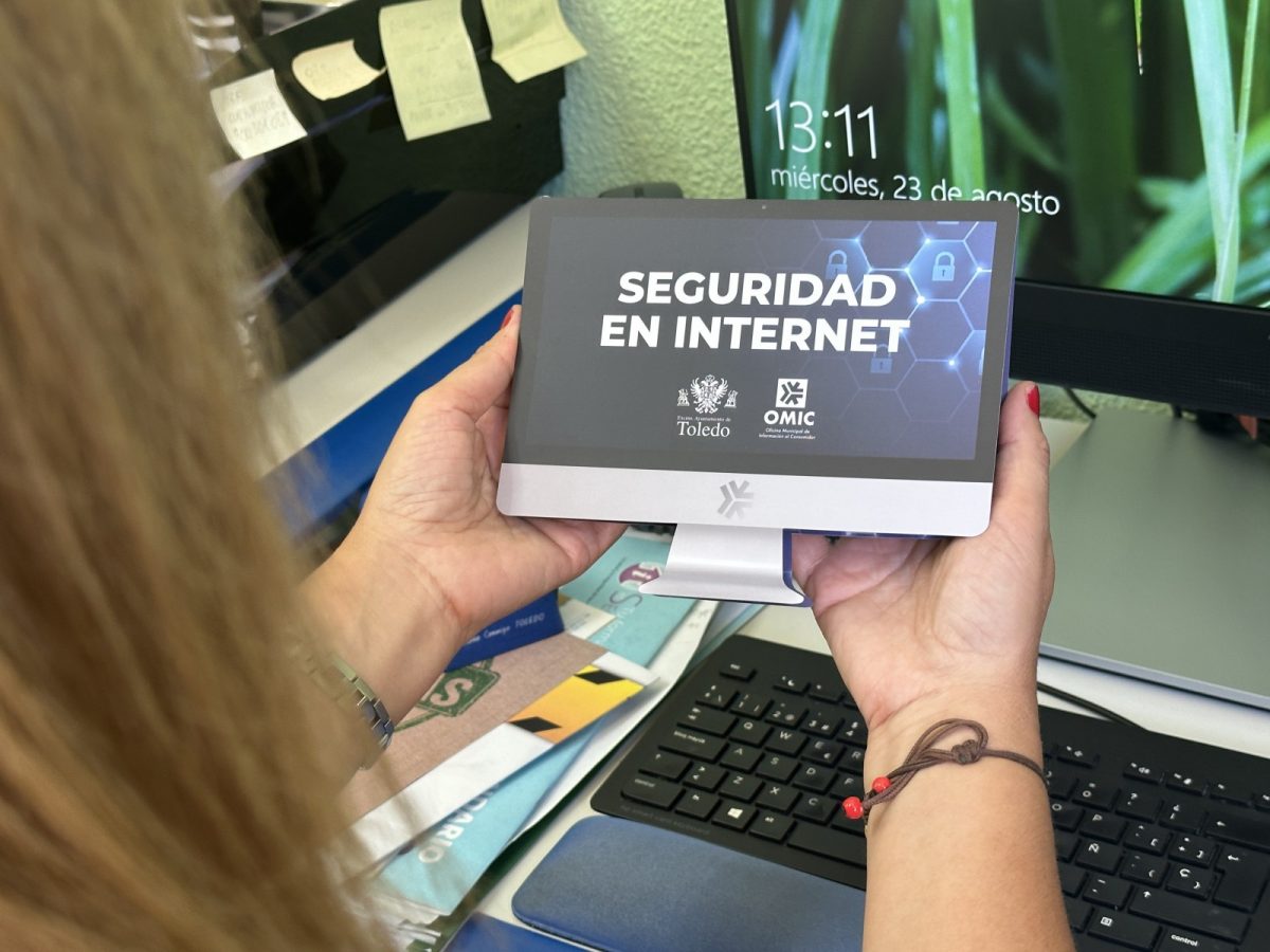 https://www.toledo.es/wp-content/uploads/2023/08/fotografia-de-la-omic-1200x900.jpg. La OMIC pide extremar la seguridad en Internet ante el inicio del nuevo curso escolar
