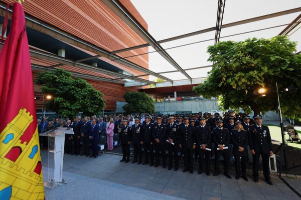 Inés Cañizares en la entrega de Diplomas del XXXV Curso Selectivo de Formación Inicial Policía Local 7.29-09-23