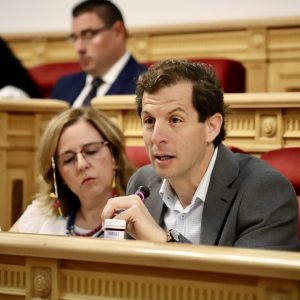 l Gobierno Municipal se suma a la petición de los vecinos para solucionar un problema histórico como el del amianto