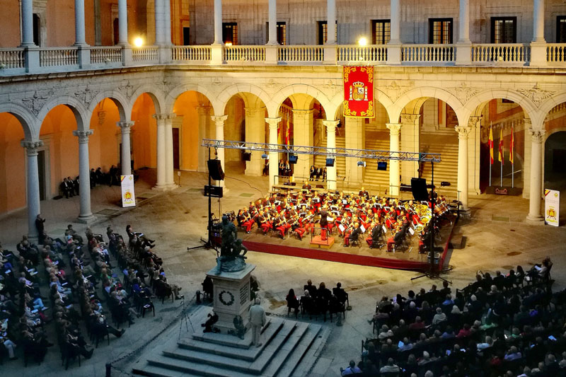 https://www.toledo.es/wp-content/uploads/2023/10/banner-concierto.jpg. Museo del Ejército. Celebración del día de la Fiesta Nacional
