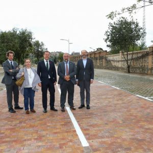 arlos Velázquez quiere unificar la ciudad eliminando la brecha que existe desde hace años con Vega Baja